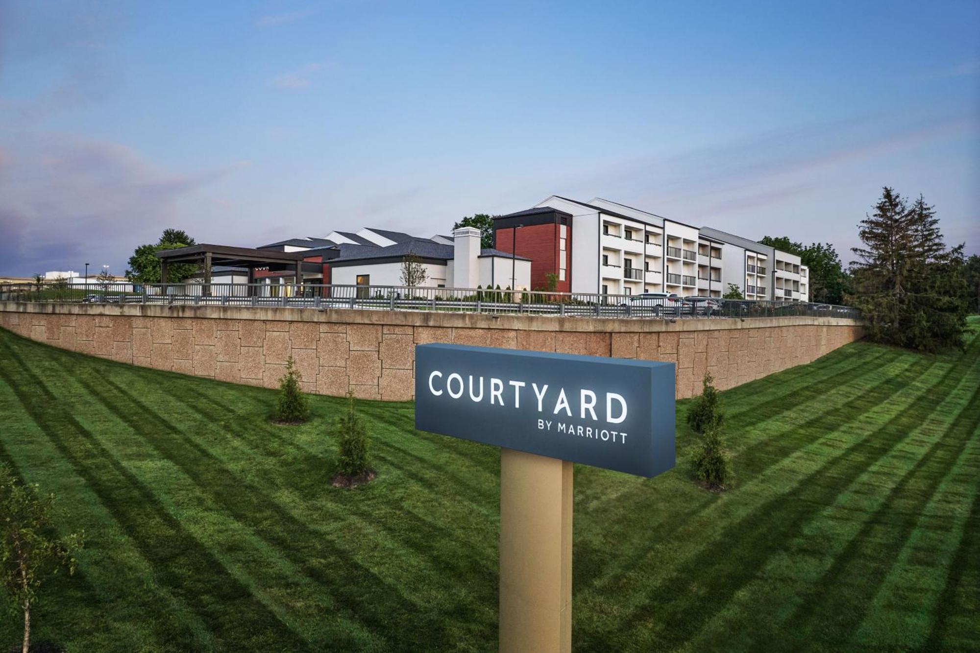 Courtyard Kansas City Overland Park/Metcalf, South Of College Boulevard Экстерьер фото