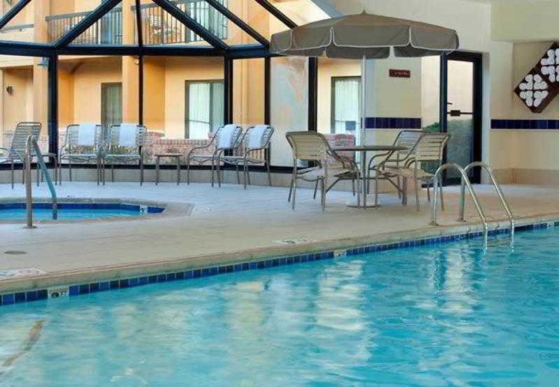 Courtyard Kansas City Overland Park/Metcalf, South Of College Boulevard Экстерьер фото