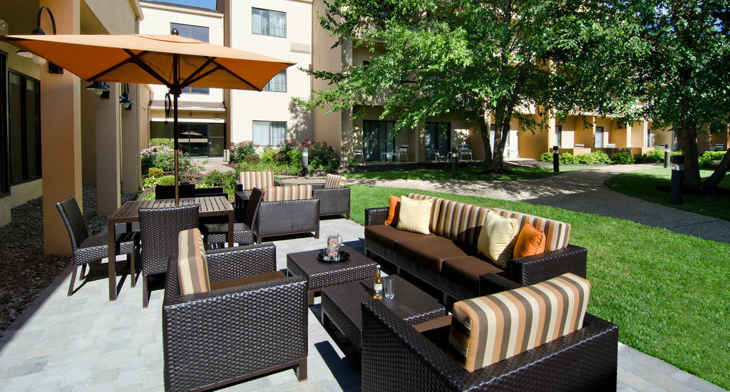 Courtyard Kansas City Overland Park/Metcalf, South Of College Boulevard Экстерьер фото